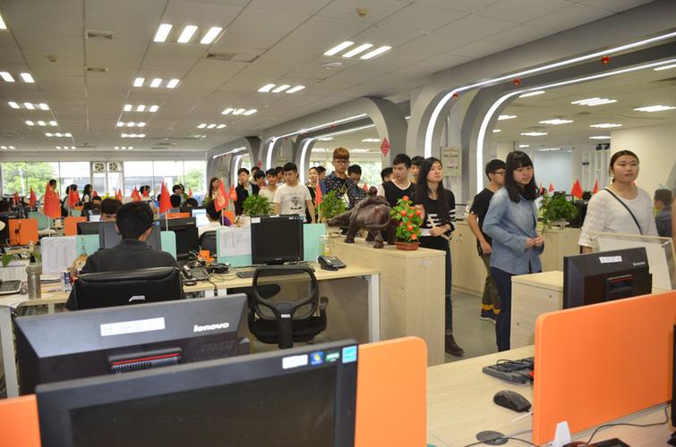 我院組織師生赴廣州一呼百應網絡技術